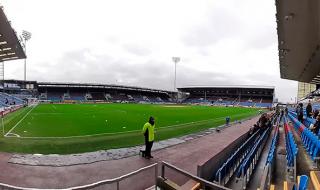 Футболист преспал с балдъзата от скука заради коронавируса