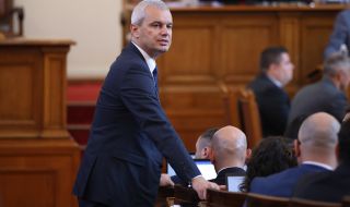 "Възраждане" опровергава "Дейли Телеграф": Арестуваните за шпионаж българи не членуват в партията