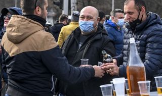 Северна Македония поръча 100 000 дози от руската ваксина