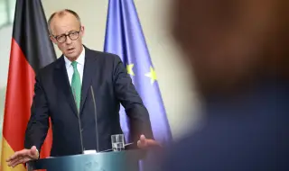 Канцлерът на Германия: Путин е най-сериозният военнопрестъпник на нашето време