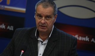 Студенти протестираха в подкрепа на уволнения проф. Мирчев