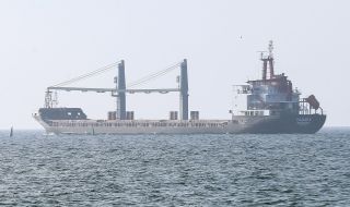Още три кораба със зърно са отплавали от Украйна