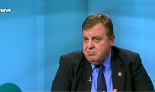 Каракачанов: Не бива да предоставяме военни самолети на Украйна