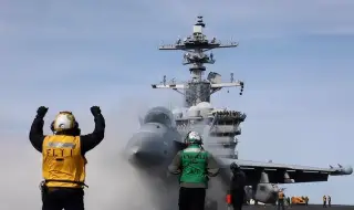 CENTCOM: Самолетоносачът „Ейбрахам Линкълн“ остава в ирански води и участва в мисиите за поразяване на цели