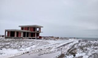 Глоба за архитекта на Шабла Татяна Нейкова, разрешила на сина си да строи край Тюленово