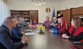 Русе: Кметът Пенчо Милков се срещна с проф. Камба Лама Нацагдорж