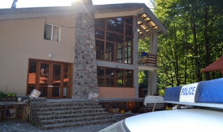 Спипаха рекетьори на погребални агенти