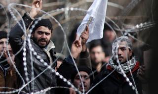 Турция предупреди Гърция: Дръжте се човешки с мигрантите