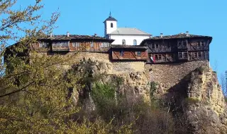 Гложенският манастир чества празника си
