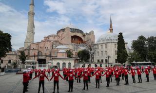 Гърция призова света да се противопостави на Турция за "Света София"