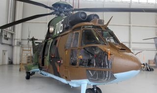 Военни и вертолет "Кугар" се включиха в гасенето на пожара над Карлово 
