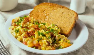 Рецепта на деня: Яйца по селски