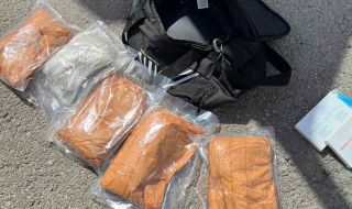 Митничарите на Калотина хванаха 5 кг хероин и над килограм кокаин