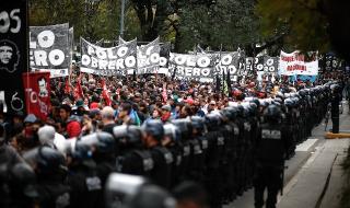 Аржентина се срива! Следва нова криза