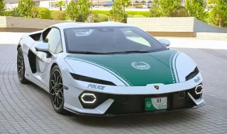 Дубайската полиция получи Lamborghini като на Фики