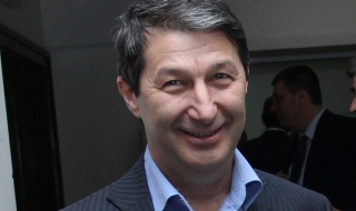 НДСВ: Има тройна коалиция срещу плоския данък