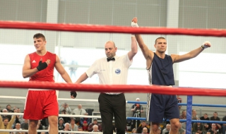 Тервел Пулев на финал след безпрецедентна победа