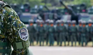 Забавени доставки на Ф-16 и американски бомби за Тайван