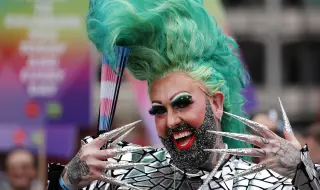 Казахстан забранява ЛГБТ „пропагандата“ онлайн и в медиите