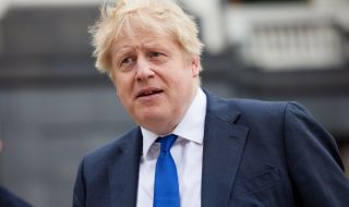 Крис Патън: Ще бъде бедствие за Великобритания, ако Джонсън спечели следващите избори
