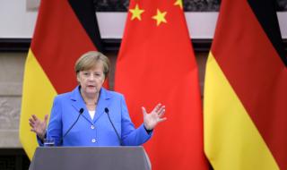 Меркел от Китай: Тръмп и Ким да се срещнат