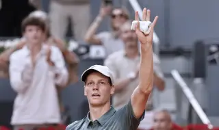 Яник Синер оцеля след напрегнат сблъсък в Мадрид