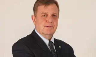 Каракачанов: Национални предатели са всички, нападнали българските деца и България в т. нар. „антисемитски скандал“