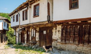 В Родопите е скрито село-съкровище, съхранило невероятни гледки от миналото