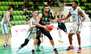 Скандалът с български баскетболисти се разраства