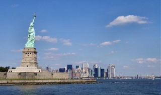 19 юни 1885 г. Статуята на свободата пристига в Ню Йорк