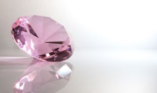 Продават най-големия розов диамант за 35 млн. долара (ВИДЕО)