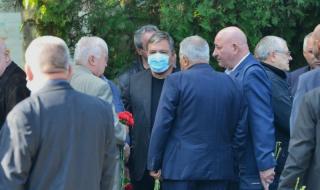 Младен Михалев-Маджо се появи на погребението на Любен Гоцев