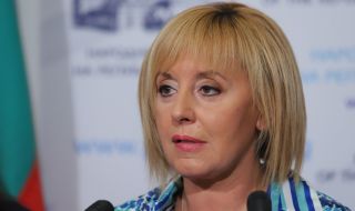 Мая Манолова: Няма да подкрепим опити за инсталиране на ГЕРБ и ДПС