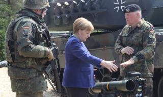 Меркел предупреди: Миналото ни е нацистко