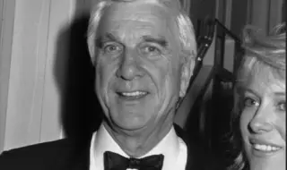 100 години от рождението на Лесли Нилсен – човекът, който направи сериозността смешна