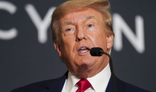 Тръмп заяви, че резиденцията му във Флорида е била обискирана от агенти на ФБР