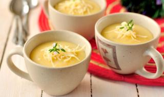 Рецепта на деня: Чеснова крем супа с бяло вино и кашкавал