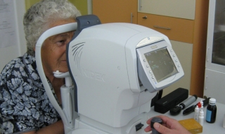 Прегледи за катаракта и глаукома