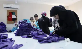 "С нас е свършено": текстилната индустрия в Турция загива