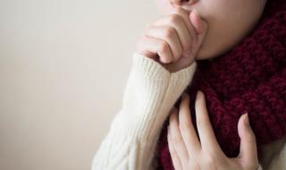 Веднага се консултирайте с лекар, ако кашляте така