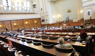 Лошото време пречи на депутатите