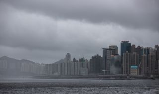 Тропическа буря навлезе в Южен Китай