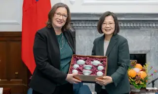 Тайванският президент Цай Ин-уен приветства делегация от института Хъдсън