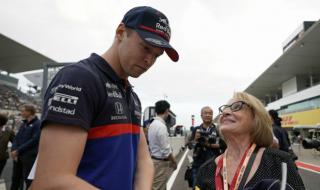 Звезда от Формула 1: Не искам да коленича заради борбата с расизма
