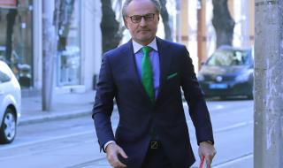 Прокурор псува Лозан Панов