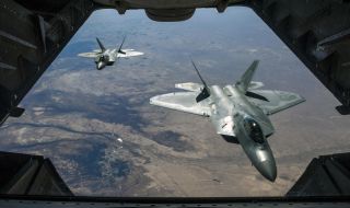 САЩ удариха от въздуха два обекта в Източна Сирия