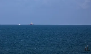 Турция изпрати втори военен кораб в помощ на издирването на изчезналите след потъването на ферибот край Кипър