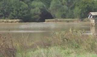 Скъсана дига може да е причинила наводнението в Бургас