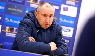  Мъри Стоилов скочи на играчите: Който не се бори за мястото си в Левски, напуска и няма връщане
