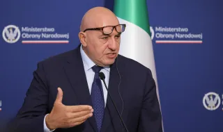 Италия ще разположи военни кораби за защита на търговското корабоплаване през Баб ел-Мандеб